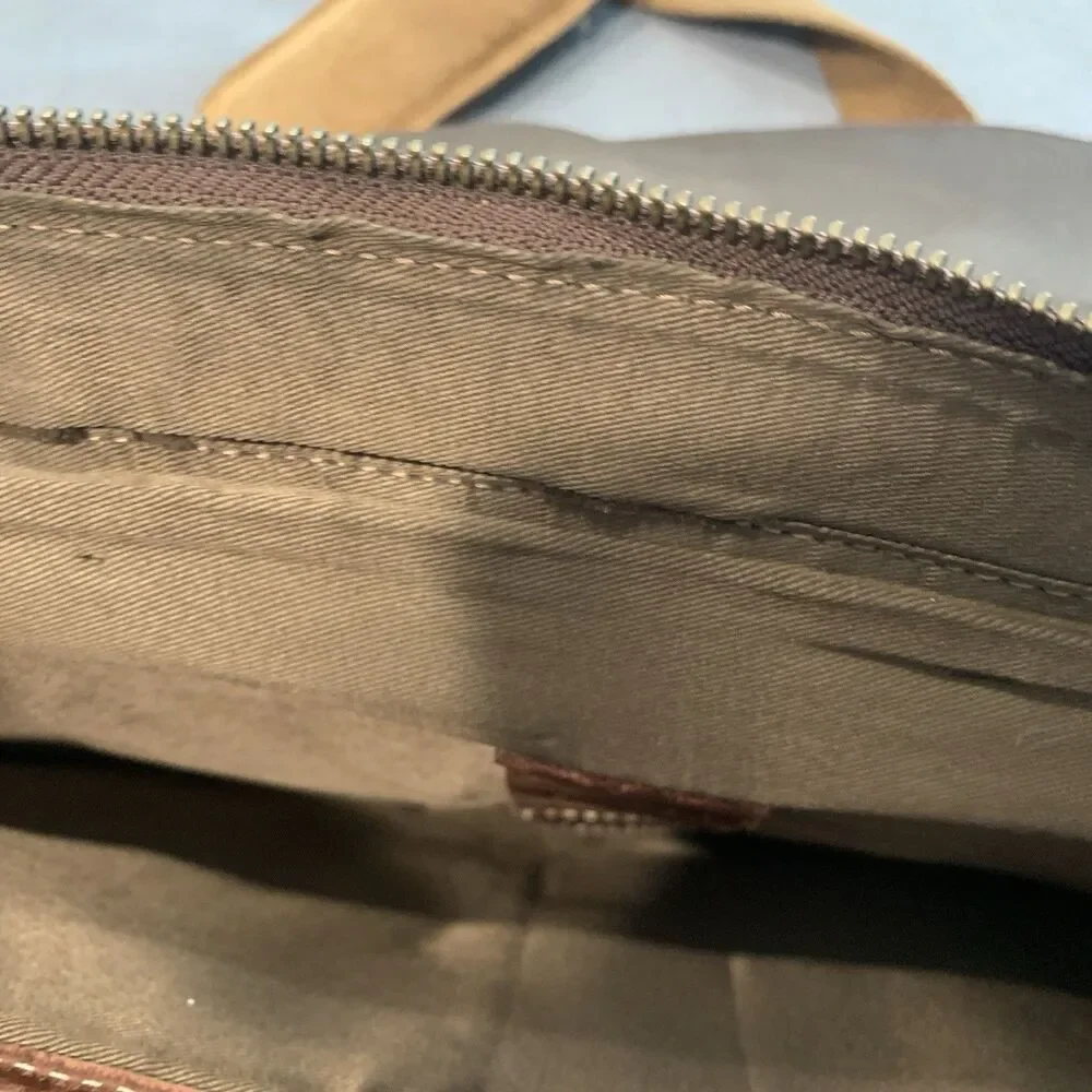Aaron Leather Goods Genuine Leather Crossbody Bag Office Messenger Laptop